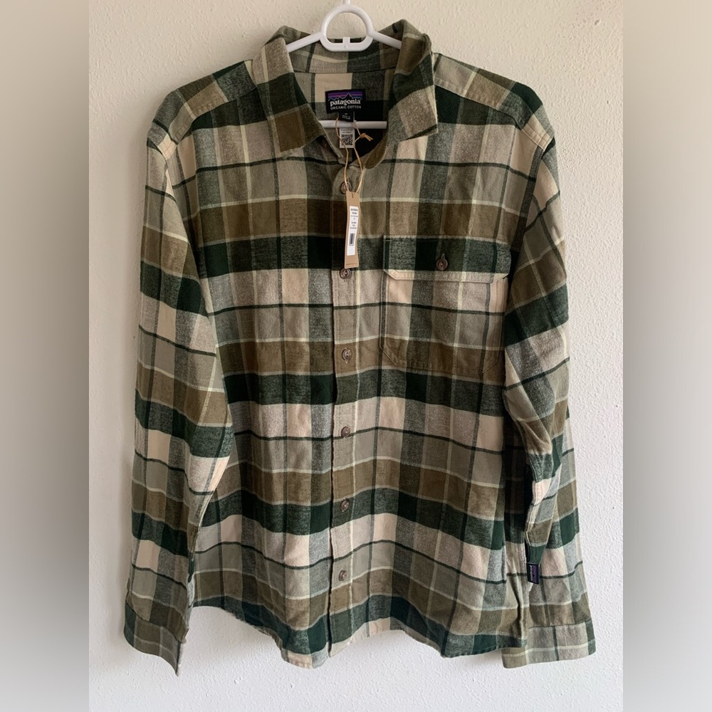 Patagonia L/S Fjord Flannel Button Up Shirt Rocky Old Growth Green Men’s M NWT